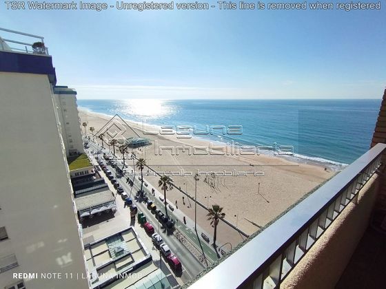 Foto 2 de Venta de piso en Playa Stª Mª del Mar - Playa Victoria de 2 habitaciones con terraza y aire acondicionado