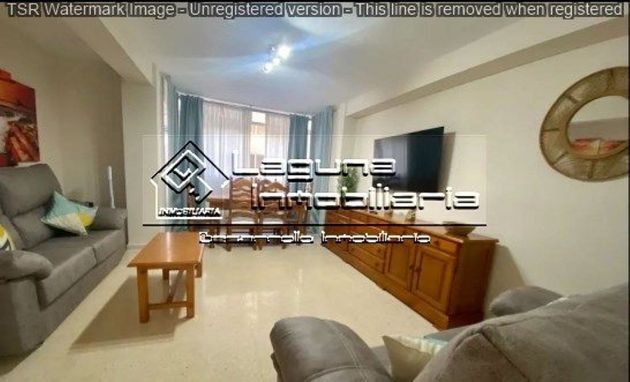 Foto 1 de Alquiler de piso en Cortadura - Zona Franca  de 3 habitaciones con muebles y ascensor