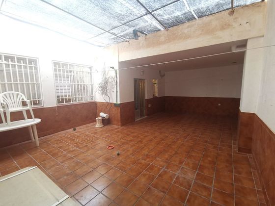 Foto 1 de Casa adosada en venta en avenida Andalucia de 4 habitaciones con terraza y garaje