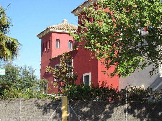 Foto 1 de Casa adossada en lloguer a calle Océano Atlántico de 4 habitacions amb terrassa i garatge