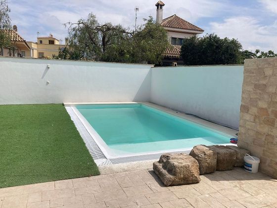 Foto 1 de Chalet en venta en Santuario - La Laguna de 4 habitaciones con terraza y piscina