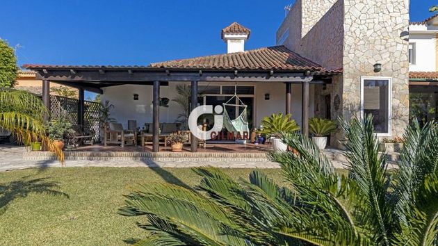Foto 1 de Xalet en venda a Vistahermosa  - Fuentebravía de 4 habitacions amb terrassa i piscina
