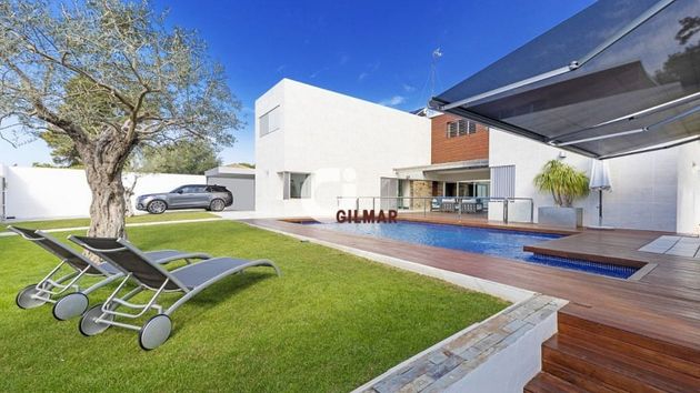 Foto 1 de Xalet en venda a Vistahermosa  - Fuentebravía de 4 habitacions amb terrassa i piscina