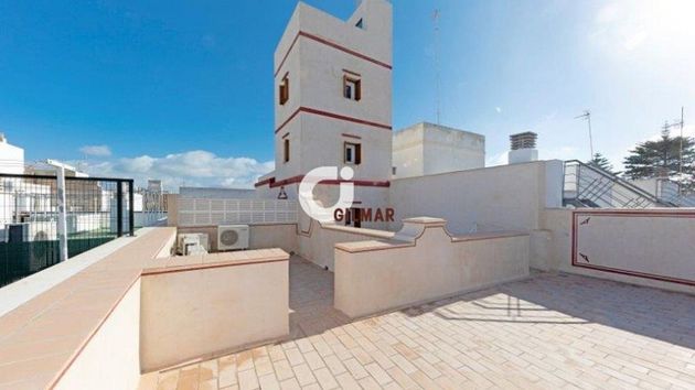 Foto 1 de Venta de ático en Centro Histórico - Plaza España de 3 habitaciones con terraza y calefacción