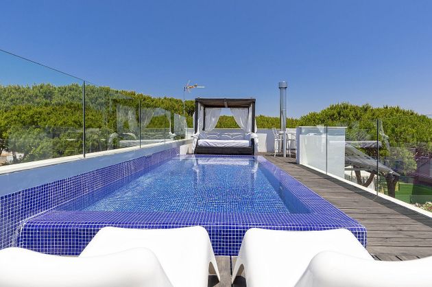 Foto 1 de Venta de chalet en Roche de 6 habitaciones con terraza y piscina