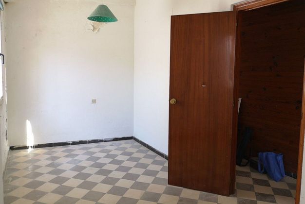 Foto 2 de Casa en venda a Villamartín de 3 habitacions amb terrassa