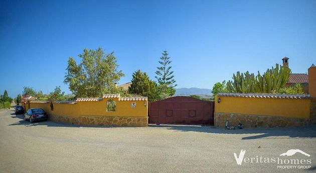 Foto 1 de Casa en venda a Vera Ciudad de 4 habitacions amb terrassa i piscina