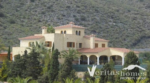 Foto 1 de Casa en venda a Villaricos de 5 habitacions amb terrassa i piscina