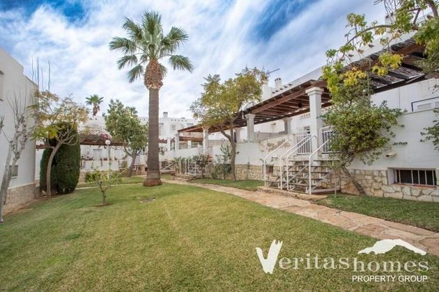 Foto 1 de Casa en venda a Las Ventanicas - La Paratá de 5 habitacions amb terrassa i piscina
