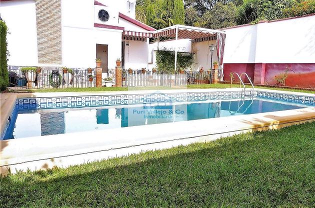 Foto 2 de Chalet en venta en El Brillante -El Naranjo - El Tablero de 7 habitaciones con terraza y piscina