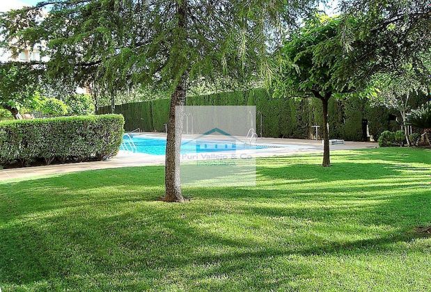 Foto 1 de Pis en venda a Vista Alegre - Parque Cruz Conde de 4 habitacions amb piscina i garatge