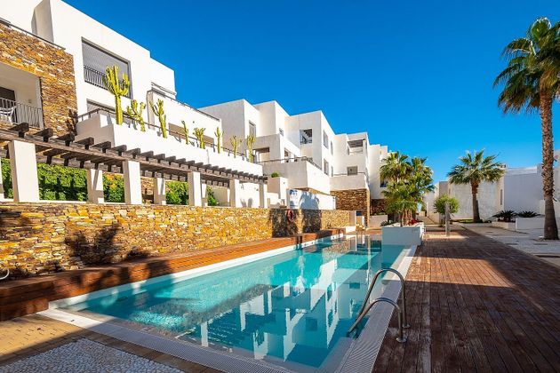 Foto 2 de Pis en venda a calle Califato de 2 habitacions amb terrassa i piscina