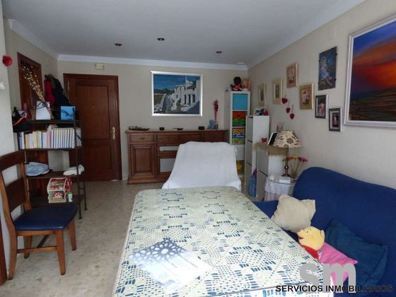 Foto 1 de Venta de piso en Ubrique de 3 habitaciones y 85 m²
