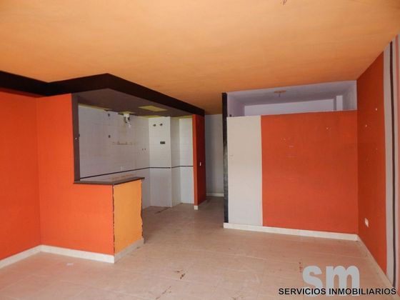Foto 2 de Venta de piso en Villamartín de 3 habitaciones y 74 m²