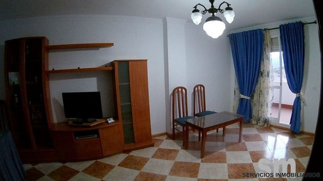Foto 1 de Venta de piso en Ubrique de 3 habitaciones con terraza