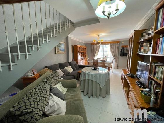 Foto 1 de Venta de casa en Ubrique de 3 habitaciones con terraza