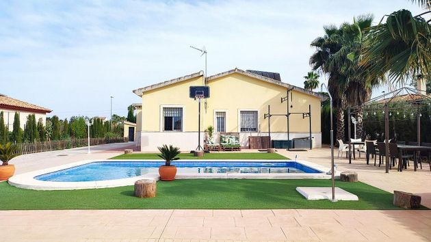 Foto 1 de Chalet en venta en Carlota (La) de 4 habitaciones con terraza y piscina
