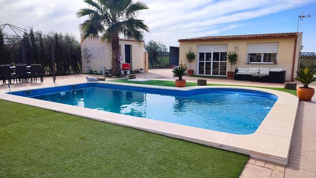 Foto 2 de Xalet en venda a Carlota (La) de 4 habitacions amb terrassa i piscina