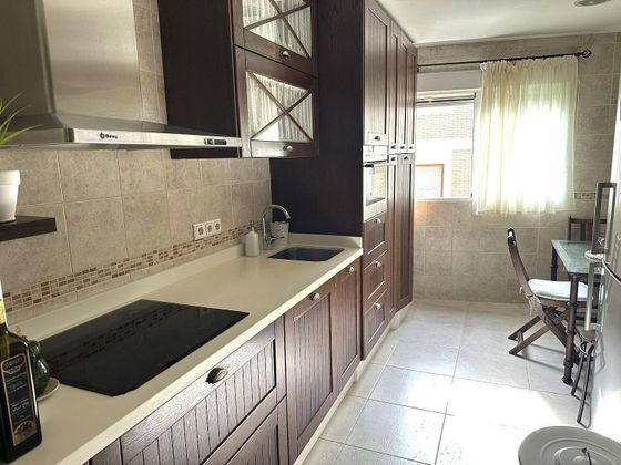 Foto 2 de Piso en venta en Ollerías - San Cayetano de 3 habitaciones con aire acondicionado y ascensor