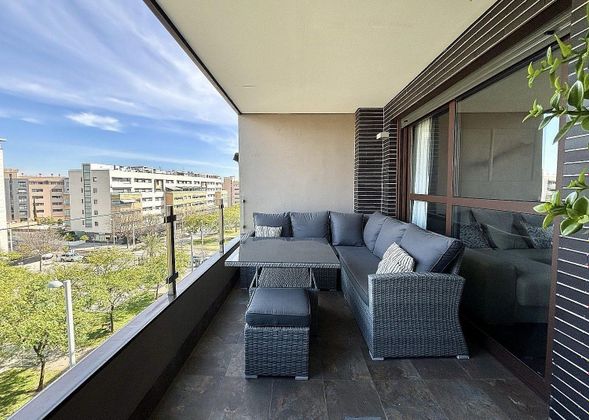 Foto 1 de Pis en venda a calle Policía Local María de Los Angeles García de 3 habitacions amb terrassa i piscina