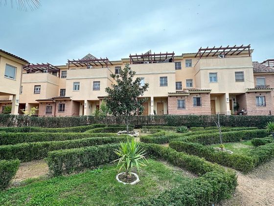 Foto 2 de Venta de casa en Alcolea de 4 habitaciones con terraza y piscina