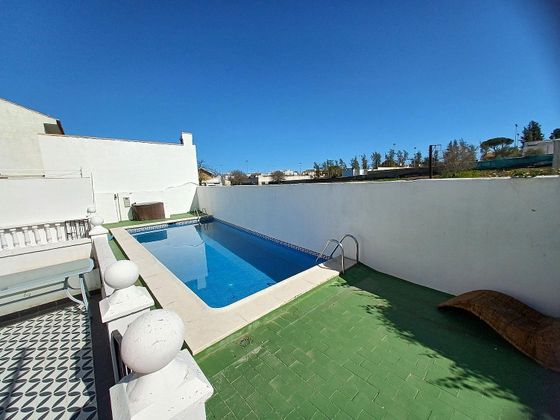 Foto 1 de Casa en venta en Cerro Muriano de 3 habitaciones con terraza y piscina