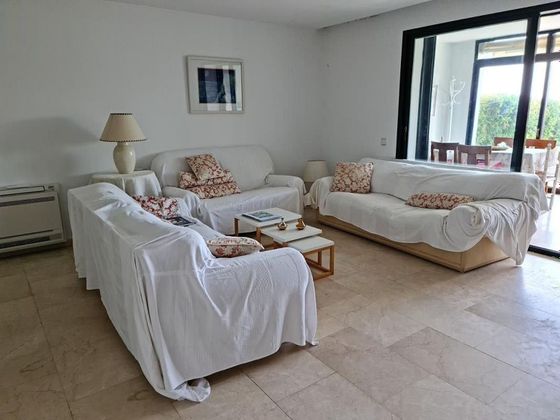 Foto 2 de Casa adossada en venda a Puerto de Sotogrande-La Marina de 5 habitacions amb terrassa i jardí