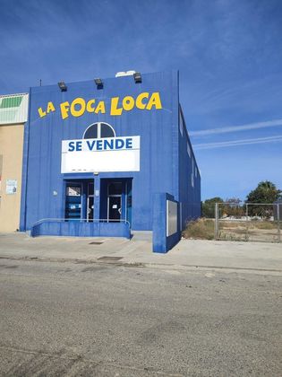 Foto 2 de Local en venta en La Banda - Campo de Fútbol con ascensor