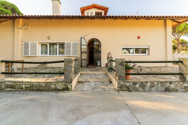 Foto 2 de Chalet en venta en Sancti Petri - La Barrosa de 5 habitaciones con terraza y piscina