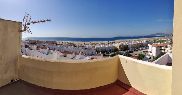 Foto 1 de Venta de casa adosada en Tarifa de 4 habitaciones con terraza y balcón