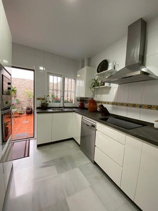 Foto 1 de Piso en venta en Centro-Calzada-Cabo Noval de 2 habitaciones con aire acondicionado y ascensor