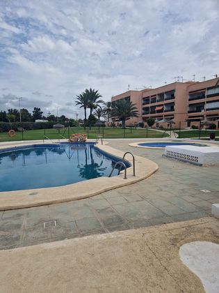Foto 1 de Pis en venda a Retamar de 2 habitacions amb terrassa i piscina