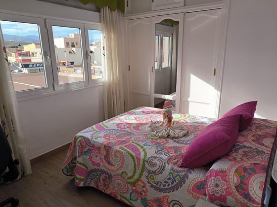 Foto 1 de Piso en venta en Benahadux de 3 habitaciones con terraza