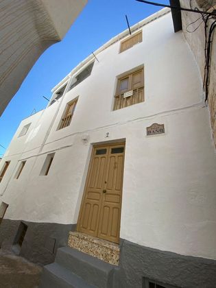 Foto 1 de Casa adosada en venta en Cádiar de 3 habitaciones con terraza