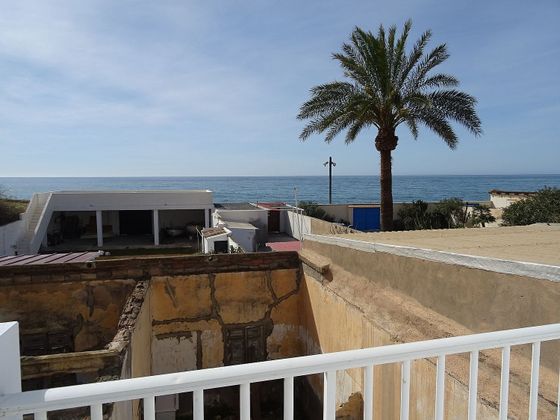 Foto 1 de Casa adossada en venda a calle Alfonso Zamora de 7 habitacions amb terrassa i piscina