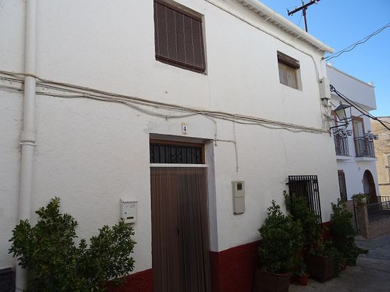 Foto 1 de Venta de casa adosada en calle Granada de 5 habitaciones con terraza y garaje