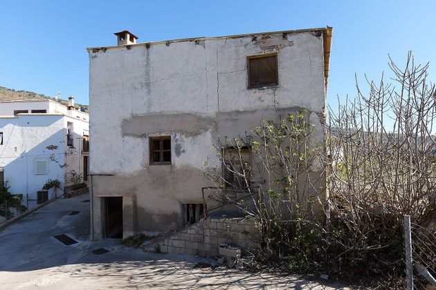 Foto 1 de Venta de casa en barrio La Jarea de 5 habitaciones con terraza