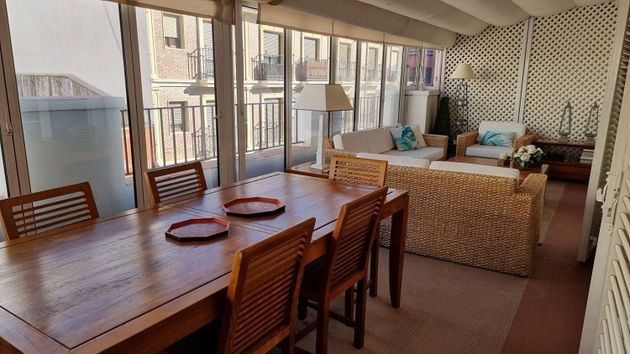 Foto 2 de Àtic en venda a Zona Centro de 3 habitacions amb terrassa i garatge