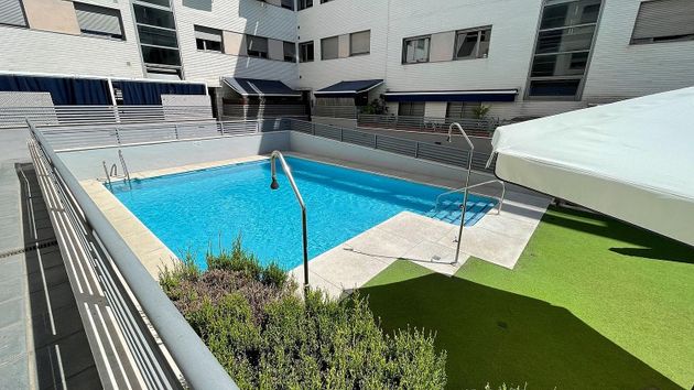 Foto 2 de Pis en venda a Santa Rosa - Valdeolleros de 2 habitacions amb piscina i garatge