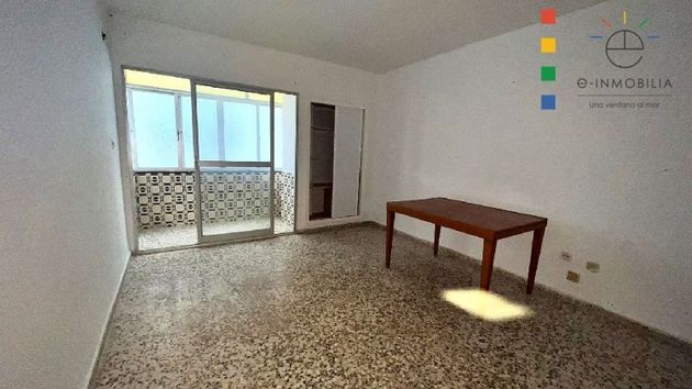 Foto 2 de Pis en venda a La Caleta - La Viña de 2 habitacions amb terrassa i ascensor