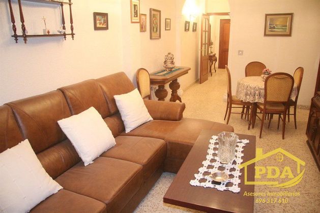 Foto 1 de Piso en venta en Palma del Río de 3 habitaciones con garaje y balcón
