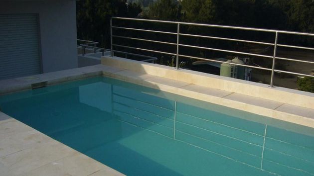 Foto 1 de Àtic en venda a calle Ramiro El Monje de 3 habitacions amb terrassa i piscina