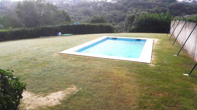 Foto 1 de Casa en lloguer a urbanización Sotogolf de 5 habitacions amb terrassa i piscina