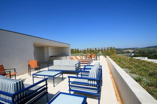 Foto 2 de Àtic en venda a calle Santiago de Compostela de 4 habitacions amb terrassa i piscina