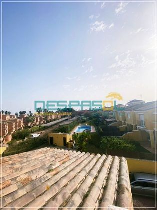 Foto 1 de Casa adossada en lloguer a calle Emperador Nerva de 4 habitacions amb terrassa i piscina