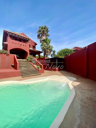 Foto 1 de Xalet en venda a calle Galerio de 6 habitacions amb terrassa i piscina