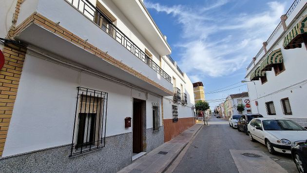 Foto 2 de Casa en venda a Puente Genil de 5 habitacions amb terrassa i balcó