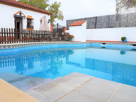 Foto 1 de Chalet en venta en calle Rancho Chico de 4 habitaciones con piscina y jardín