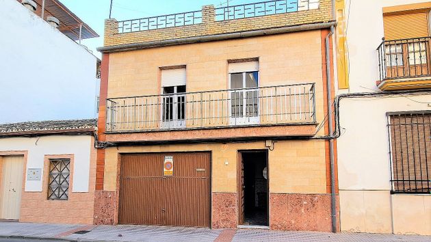 Foto 1 de Casa en venda a Puente Genil de 5 habitacions amb terrassa i balcó