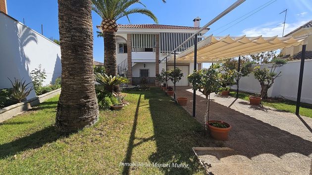 Foto 2 de Xalet en venda a Puente Genil de 4 habitacions amb terrassa i piscina
